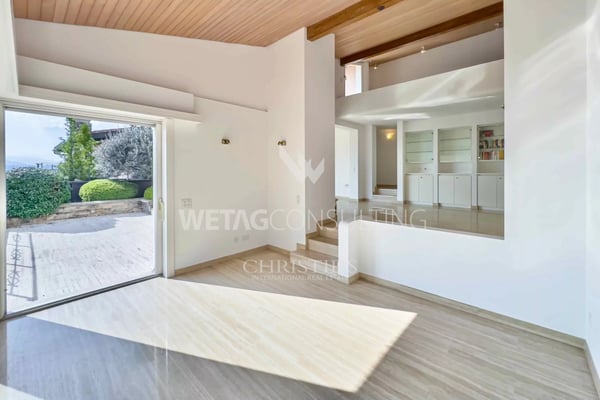 Elegante Villa in Lugano-Neggio mit freiem Blick auf den Luganersee, ideal auch als Zweitwohnsitz 7