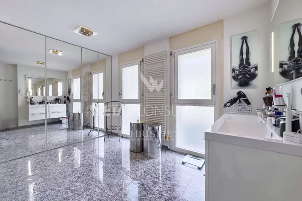 Lugano-Agno: Elegante Villa mit Panorama-Infinity-Pool, Sauna & weitem Blick auf den Luganersee zu verkaufen 10