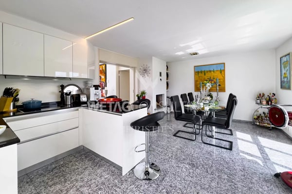 Lugano-Agno: Elegante Villa mit Panorama-Infinity-Pool, Sauna & weitem Blick auf den Luganersee zu verkaufen 4
