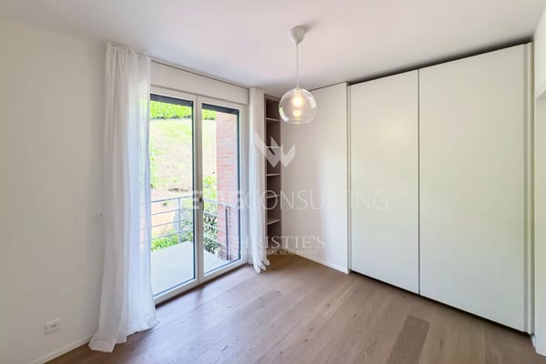 Lugano-Porza: Reihenhaus mit privatem Garten & Seeblick zu verkaufen, auch als Zweitwohnsitz möglich 10