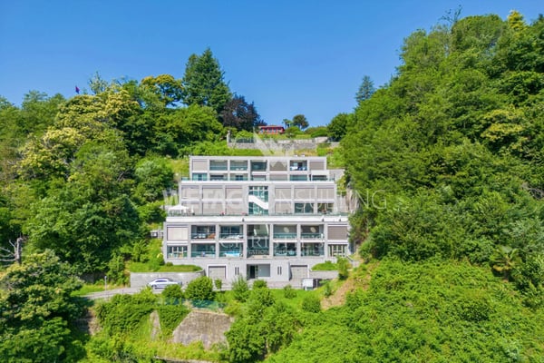 Lugano: moderne Wohnung mit Seeblick zu verkaufen, auch ideal als Zweitwohnsitz 1