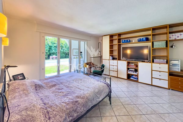 Elegante Villa mit Pool in Lugano-Magliaso zu verkaufen, direkt am Luganersee gelegen 8