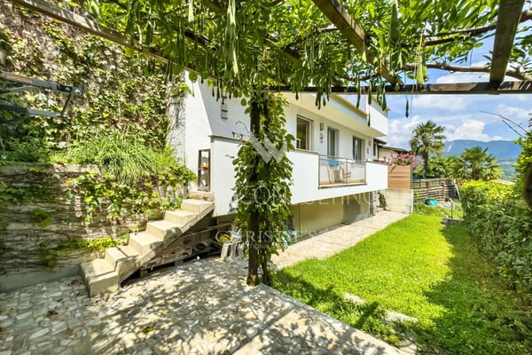 Lugano-Gravesano: Moderne Villa mit grosser Terrasse & Sauna zu verkaufen 12