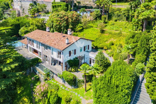 Mediterranes Flair am Luganersee: Elegante Villa mit Pool & Seeblick zu verkaufen, auch als Zweitwohnsitz möglich 3