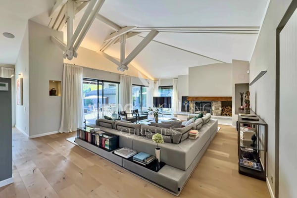 Lugano-Magliaso: Elegante Villa mit Pool, umgeben von Grün, inklusive Gäste-Dépendance 7