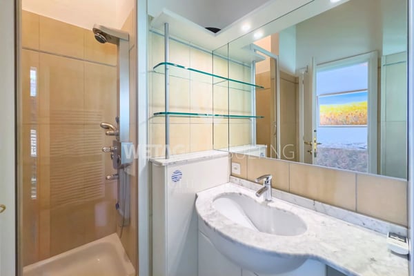 Lugano?Brusino Arsizio: Gemütliche Villa mit herrlichem Seeblick zu verkaufen ? auch ideal als Feriendomizil 9