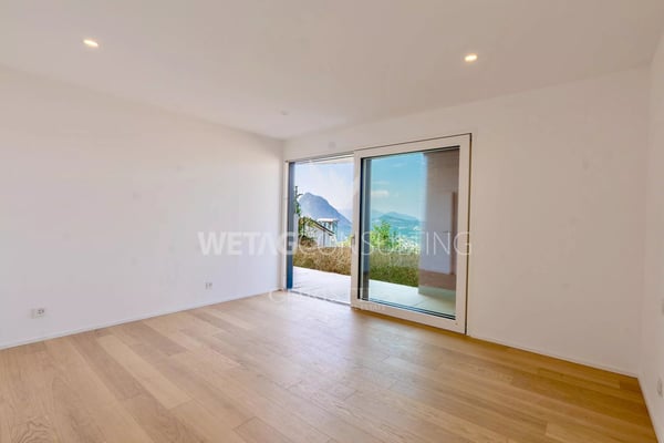 Moderne Reihenvilla mit privatem Garten & Panoramablick auf den Luganersee in Lugano-Aldesago zu verkaufen 7