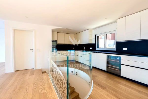 Moderne Reihenvilla mit privatem Garten & Panoramablick auf den Luganersee in Lugano-Aldesago zu verkaufen 3