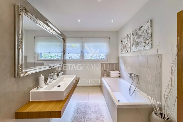 Moderne Villa mit grossen Terrassen, Panoramablick & Garten zu verkaufen in Gordola 6