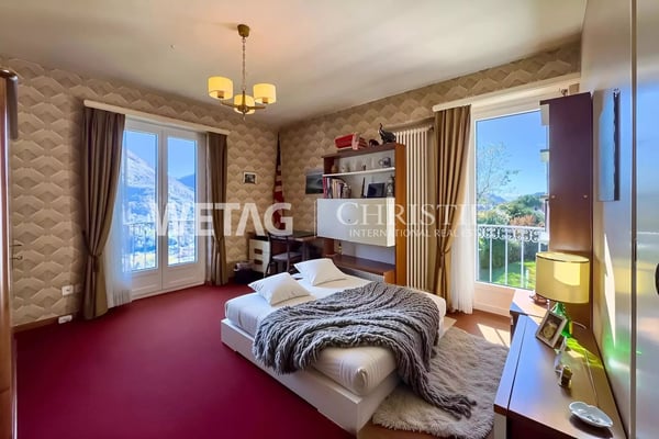 Repräsentative Villa in Lugano-Comano zu verkaufen, mit Aussenpool & herrlichem Blick auf den Luganersee 9