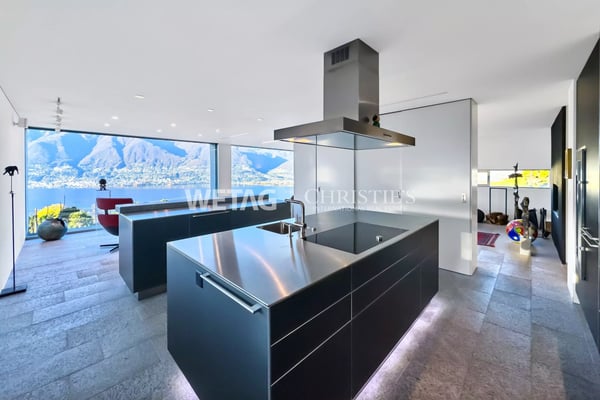 Exklusive Villa mit Panoramablick, grosszügigen Terrassen & Aussenpool im Gambarogno zu verkaufen 5