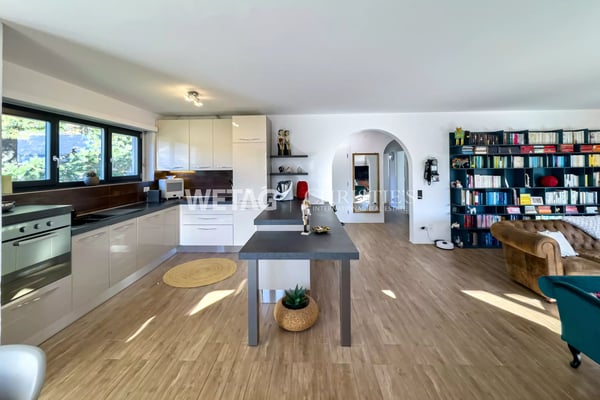 Elegante Mehrfamilienhaus mit Aussenpool in strategischer Lage in Ascona zu verkaufen 5