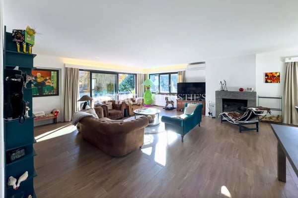 Elegante Mehrfamilienhaus mit Aussenpool in strategischer Lage in Ascona zu verkaufen 3