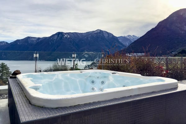 Zum Verkauf in Lugano: Moderne Duplex-Wohnung mit privatem Garten & herrlicher Seesicht, auch als Zweitwohnsitz möglich 6