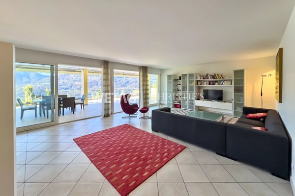 Montagnola: Wohnung mit privatem Garten & offenem Seeblick zu verkaufen, auch als Zweitwohnsitz verfügbar 3