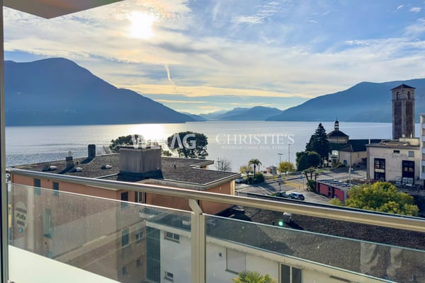 Moderne Attikawohnung mit grosszügigen Terrassen & Blick auf den Lago Maggiore in Brissago zu verkaufen 10