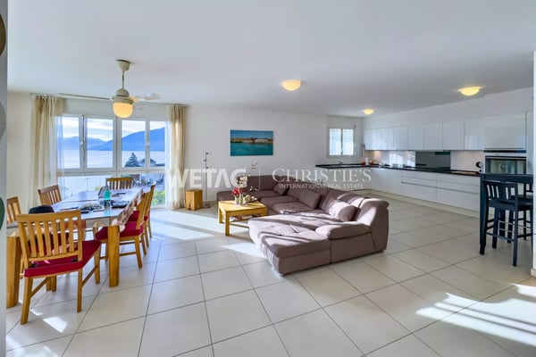 Moderne Attikawohnung mit grosszügigen Terrassen & Blick auf den Lago Maggiore in Brissago zu verkaufen 9