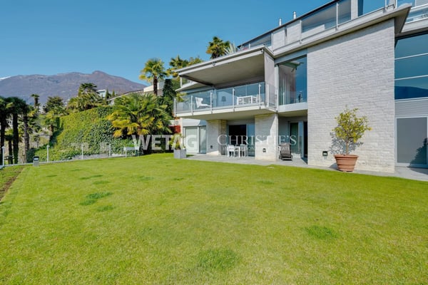 Luxusduplexwohnung mit privatem Garten & atemberaubender Aussicht zum Verkauf in Ascona 13