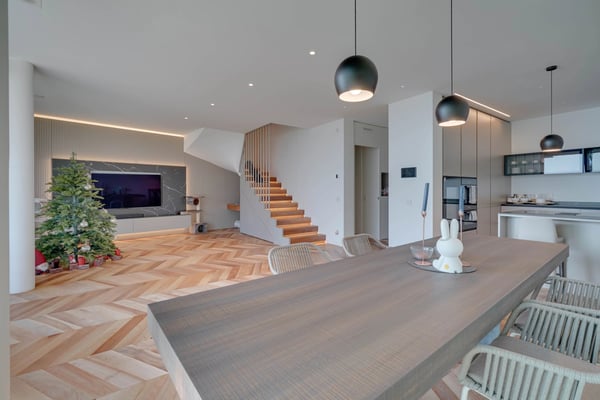 Design-Duplexwohnung mit privatem Garten & Seesicht in Canobbio zu verkaufen, auch ideal als Zweitwohnsitz geeignet 3