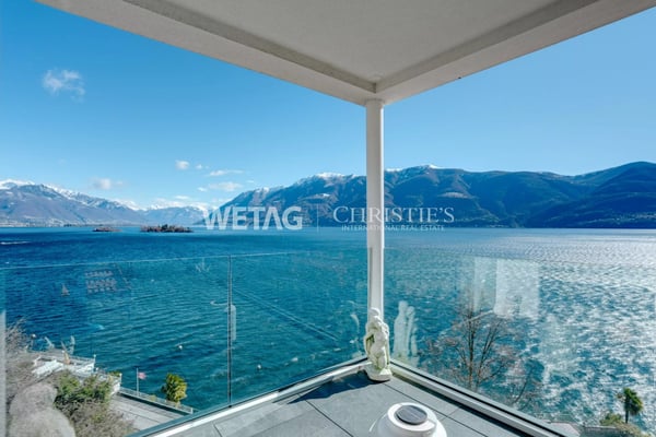 Helle & moderne Wohnung mit grosser Terrasse sowie Panoramablick in Brissago zu verkaufen 12