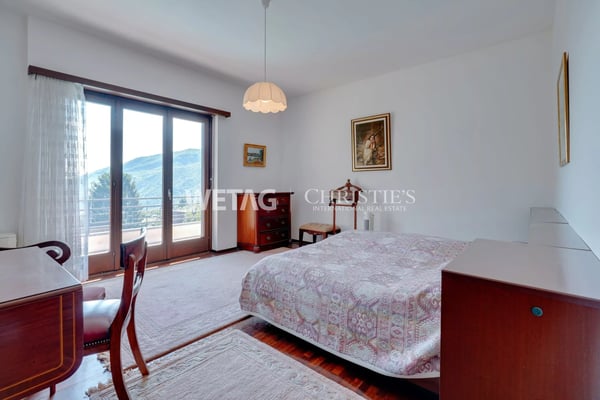 Lugano?Rovio: Villa mit Pool & herrlichem, offenem Blick auf den Luganersee zu verkaufen, ideal auch als Zweitwohnsitz 5