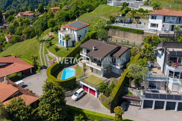 Lugano?Rovio: Villa mit Pool & herrlichem, offenem Blick auf den Luganersee zu verkaufen, ideal auch als Zweitwohnsitz 12