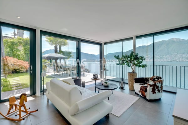 Moderne Villa mit Terrassen & spektakulärem Seeblick in Vira Gambarogno zu verkaufen 2