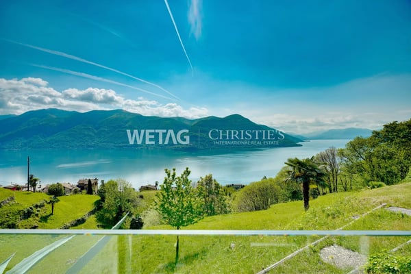 Brissago: Zu verkaufen grosszügige Villa mit herrlichem Seeblick, viel Natur & absoluter Ruhe, ideal auch als Ferienresidenz 2