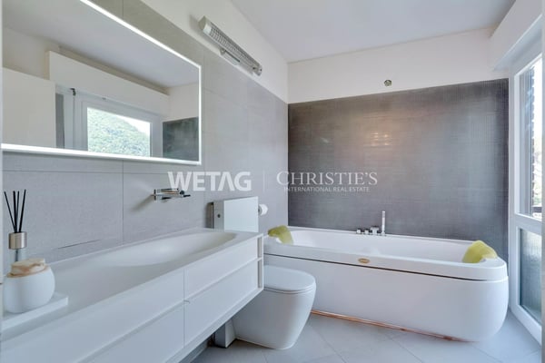 Penthouse-Wohnung direkt am See in Lugano-Maroggia zu verkaufen mit Innen-/Aussenpool, Bootsplätzen & Zweitwohnsitz 5