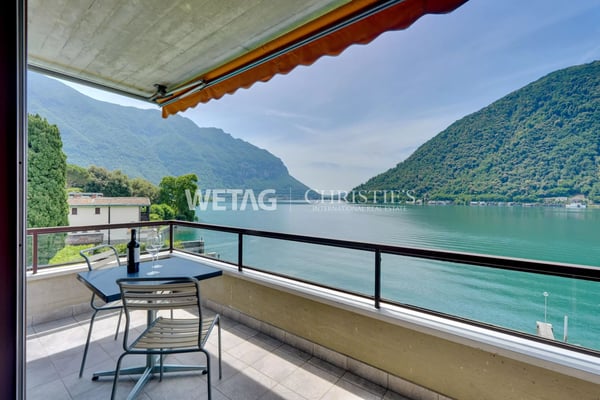 Penthouse-Wohnung direkt am See in Lugano-Maroggia zu verkaufen mit Innen-/Aussenpool, Bootsplätzen & Zweitwohnsitz 1
