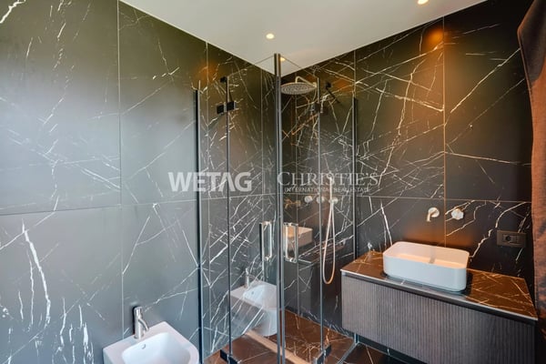 Zu verkaufen: Moderne 3.5-Zimmer-Wohnung in Lugano-Comano, kürzlich renoviert, ideal als Erst- oder Zweitwohnsitz 9