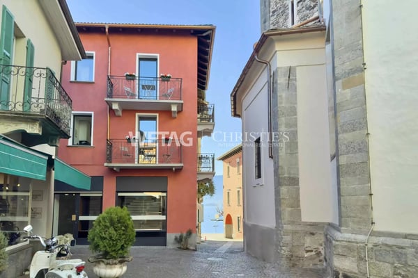 Residenz mit 4 Wohnungen & 2 Gewerbeflächen zu verkaufen in unmittelbarer Nähe der Seepromenade in Ascona