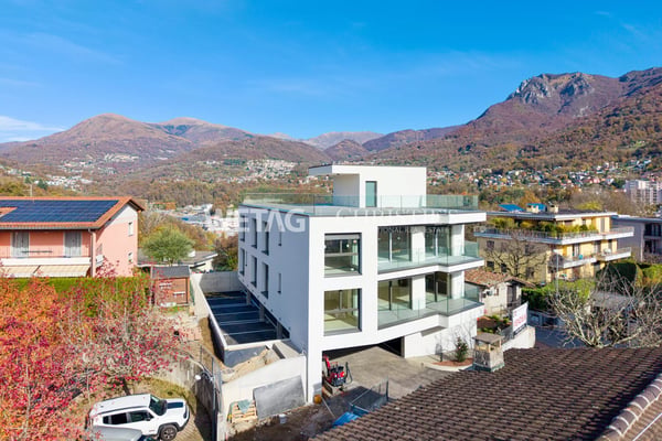 Elegante Penthouse-Wohnung im Rohbau in Lugano?Canobbio zu verkaufen, mit Panoramaterrasse & Blick auf den Luganersee 11