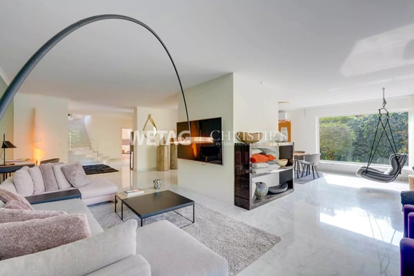 Exklusive & moderne Luxusvilla mit Aussenpool in privilegierter Lage zum Verkauf in Ascona 7