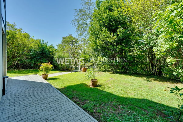 Elegante Villa mit grossem Garten & Aussenpool zum Verkauf in Lugano-Davesco Soragno 12