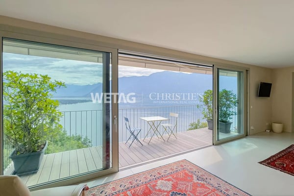 Ronco sopra Ascona: Moderne Zweifamilienvilla mit zwei Wohnungen & herrlichem Seeblick zu verkaufen 2