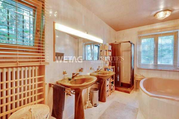 Elegante mediterrane Villa mit Swimmingpool, Poolhaus & spektakulärer Seesicht zum Verkauf in Lugano-Pugerna 8