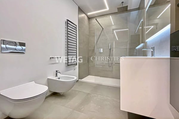 Montagnola: Moderne 5.5-Zimmer-Wohnung mit Privatgarten zu vermieten 9