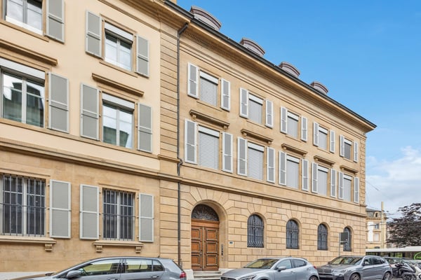 Emplacement idéal au centre-ville 8