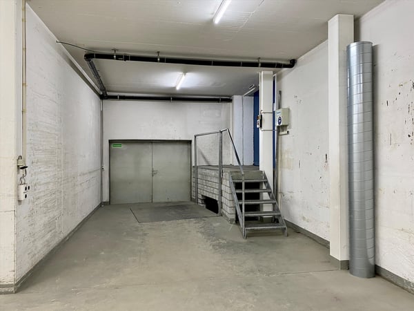 Grossszügige Lagerfläche für Autoliebhaber 4