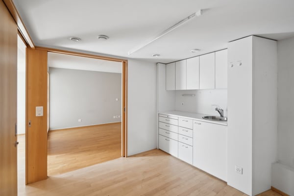 vielseitige Praxisräumlichkeiten an frequentierter Lage! 7