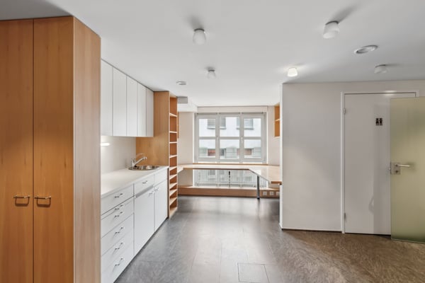 vielseitige Praxisräumlichkeiten an frequentierter Lage! 10