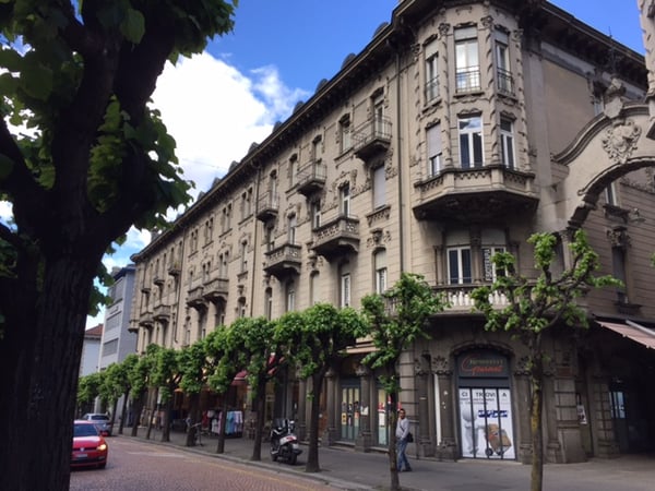 Il tuo negozio nel centro in un palazzo storico! Wow! 2