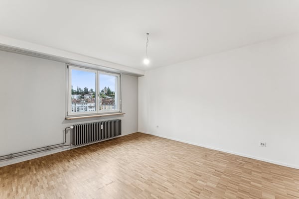 Erstvermietung - Wohnen & Arbeiten mit Reussblick! 5