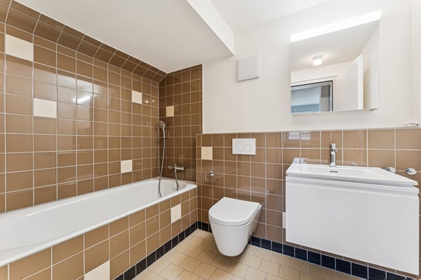 Erstvermietung - Wohnen & Arbeiten mit Reussblick! 4