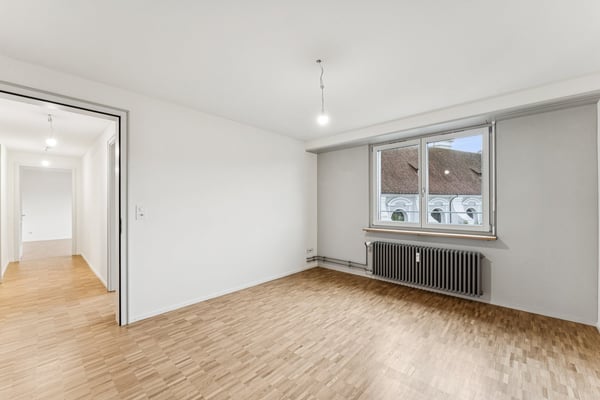 Erstvermietung - Wohnen & Arbeiten mit Reussblick! 6