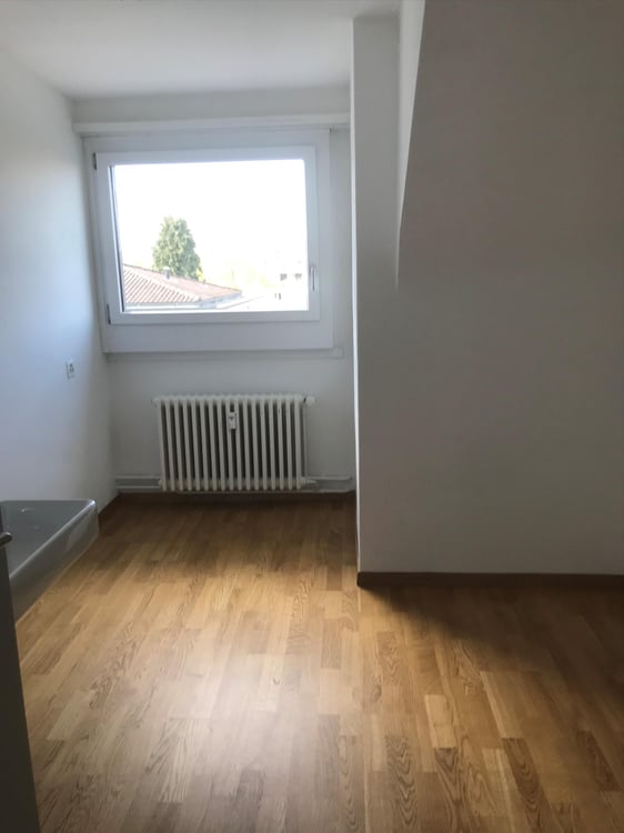 Bastelraum mit Lavabo 4