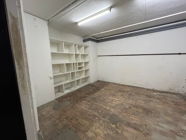 Lager an attraktiver Lage - Heuwaage 4