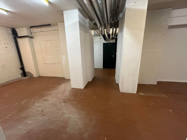 Lager an attraktiver Lage - Heuwaage 3