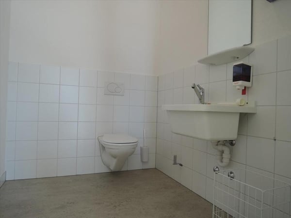 160m2 Büro- und Gewerberäumlichkeiten zu vermieten 8